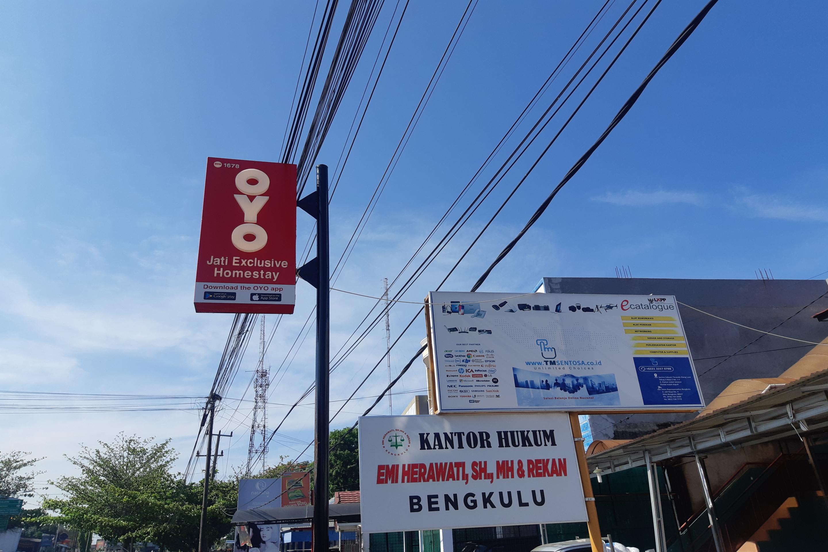 Super Oyo 1678 Jati Exclusive Homestay Bengkulu Exterior photo